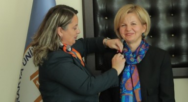 Sağlık Bilimleri’nde devir teslim töreni