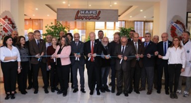 Tıp Fakültesi kafesi hizmete açıldı