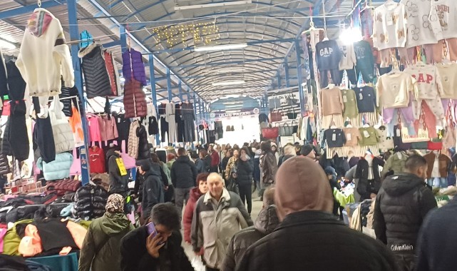 Yağmur ve soğuk pazarı etkilemedi