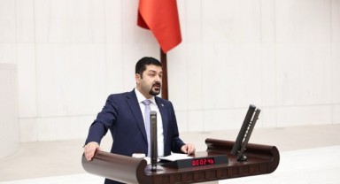 ‘Yolumuzu aydınlatmaya devam ediyor’