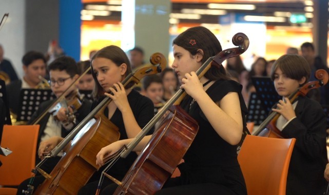 Çocuk Orkestrası ve Gençlik Korosu yeni yıl konseri
