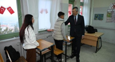 Sezer’den Mimar Sinan Ortaokulu'na ziyaret