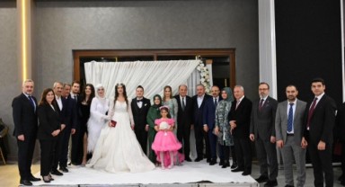 Vali Sezer, nikah şahidi oldu