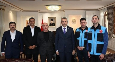 Vali Yunus Sezer’i makamında ziyaret