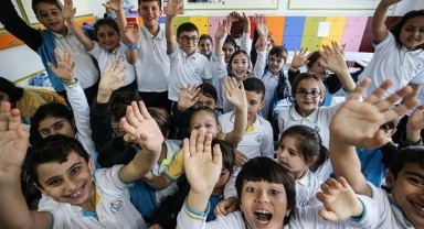 55 bin 188 öğrenci tatile çıkıyor