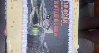 İl Genel Meclisi’nden gazetecilere pasta