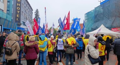 Kamu emekçilerinin eylemine 3 tencere damga vurdu