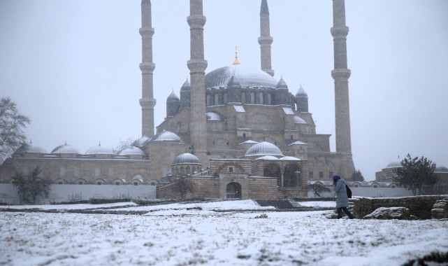 Kar yağışının etkisini yitirmesi bekleniyor