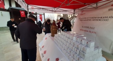 Regaip kandilinde sütlü sıcak deva-i misk