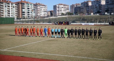 Tartışmalı maçta Orduspor Edirnespor'u 4-0 yendi