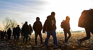12 düzensiz göçmen yakalandı