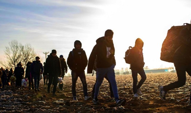 12 düzensiz göçmen yakalandı