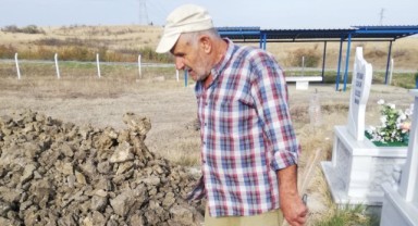 51 yıldır mezar hazırlıyor