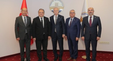 “KARİYER GELİŞİMİ VE İŞ İMKÂNLARI” KONULU TOPLANTI GERÇEKLEŞTİ