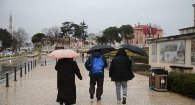 Sağanak etkili oldu