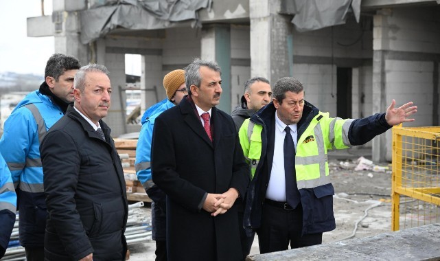Vali Sezer, hızlı tren garında incelemede bulundu
