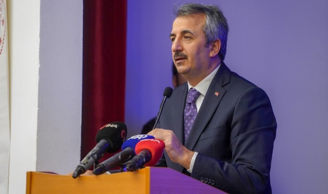 Vali Sezer,