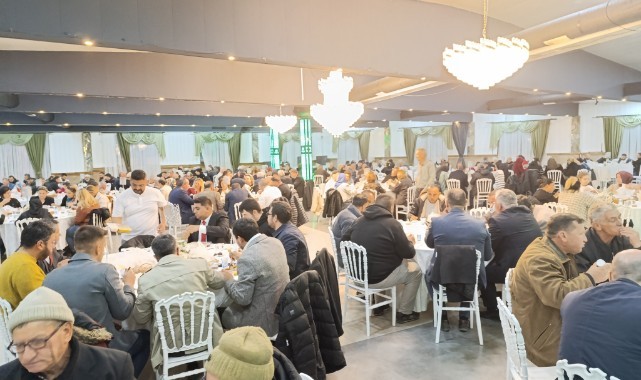 AK Parti vefa teşkilat iftarına geniş katılım