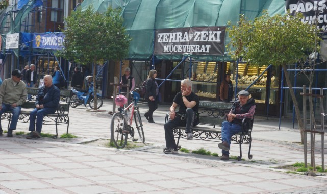 Sıcak hava nedeniyle turist yoğunluğu oluştu