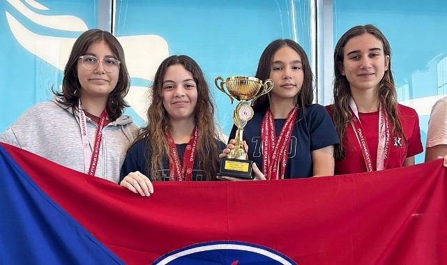 TED öğrencileri yüzme müsabakalarında birçok başarı elde etti