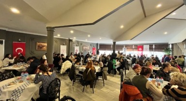 VAKIFLAR BİNLERCE KİŞİYİ AYNI SOFRADA BULUŞTURUYOR