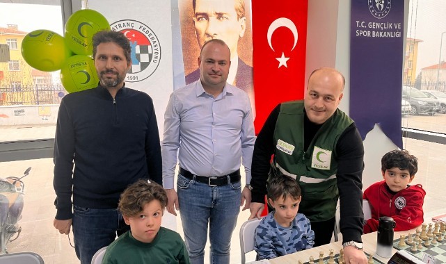Yeşilay Şubesince satranç turnuvası
