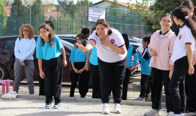 Bocce müsabakaları devam ediyor