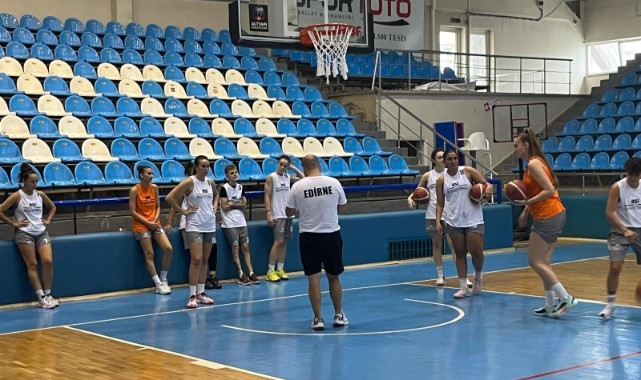 DSİ kadın basketbol takımı sezonu galibiyetle tamamladı
