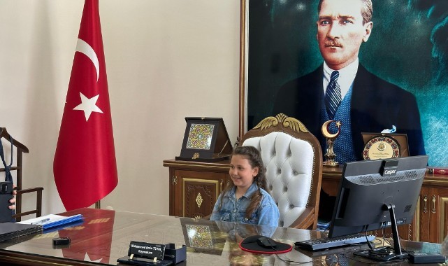 Öğrencilerden temsili kaymakamlık ziyareti