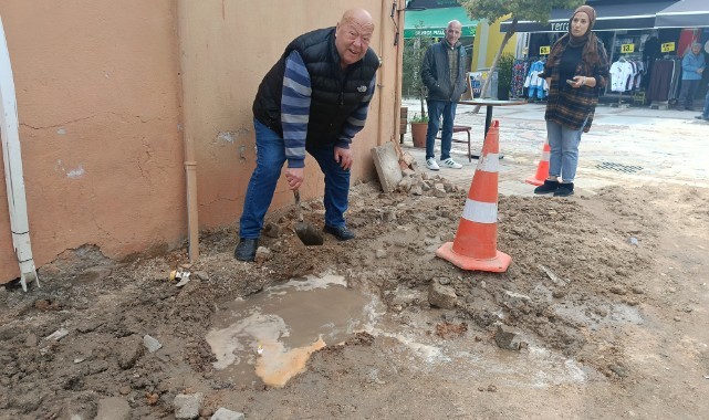 Sözde hizmet, gerçekte çile... Yol tamiri esnafa kaldı