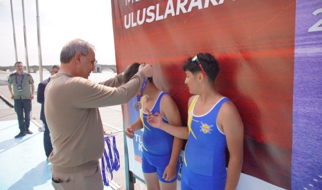 TED Edirne Koleji Kürek Kulübü ilk madalyasını aldı
