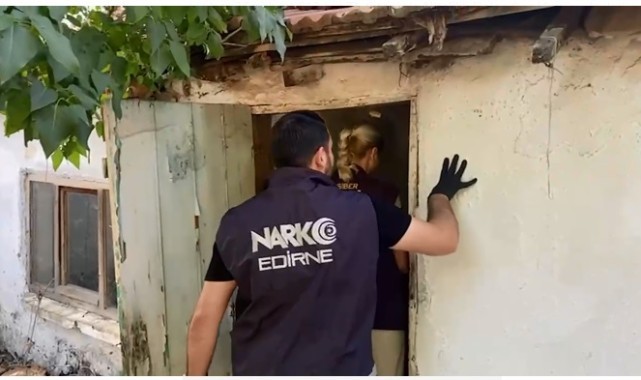Balkondan atlayarak kaçmaya çalıştı