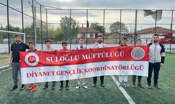 Gençler halı sahada buluştu