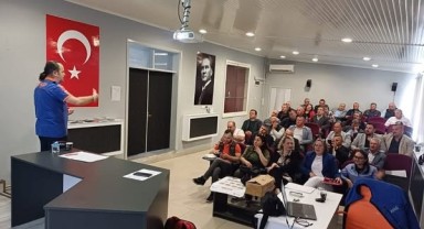 İpsala’daki muhtarlara afet farkındalık eğitimi verildi