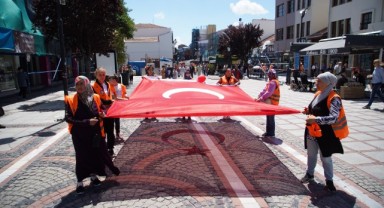 Lösemili çocuklar için farkındalık yürüyüşü