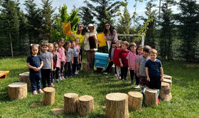Minik öğrenciler arıcılık dünyasını yakından tanıdı