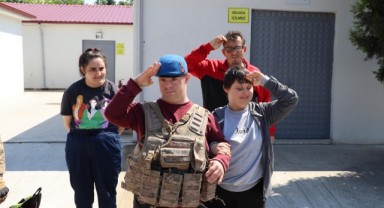 Özel bireylerin temsili askerlik gururu