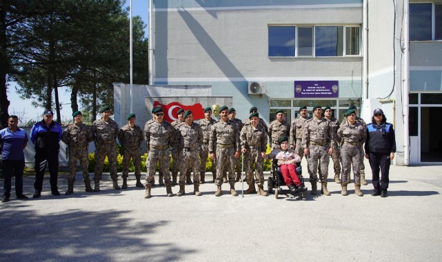 Polis olma hayali bir günlüğüne gerçek oldu