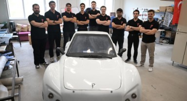 Üniversite öğrencileri elektrikli araç yaptı
