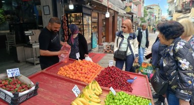 Yaz meyveleri tezgâhta yerini aldı