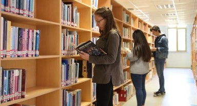10 halk kütüphanesinde 289 bin 583 kitap bulunuyor