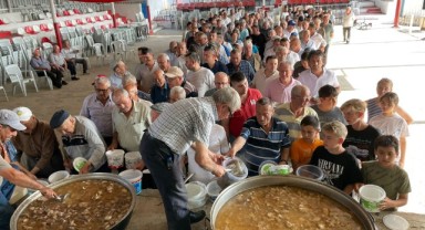 Asırlık Bayram geleneği yaşatılıyor