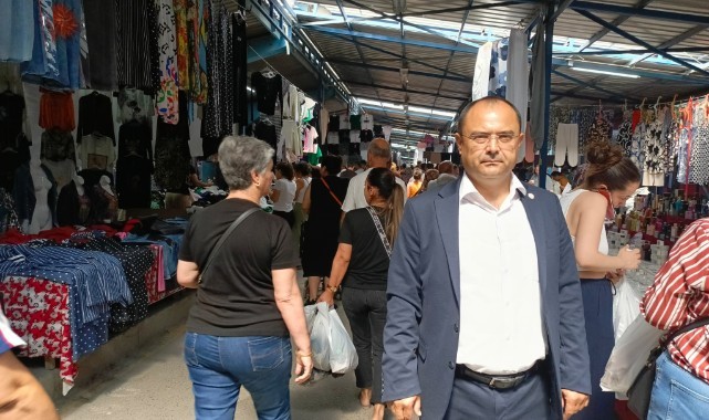 Babalar Günü Pazarcı Esnafına Yaradı