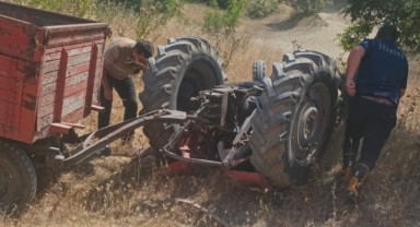 Devrilen traktörün sürücüsü öldü
