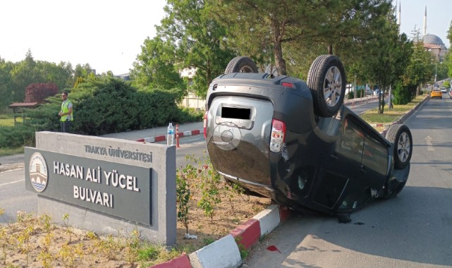 İki aracın çarpıştığı kazada 2 kişi yaralandı