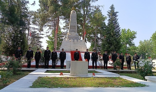 Jandarma Şehitliği’nde anma programı