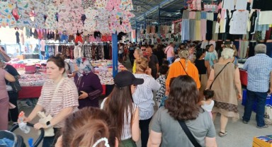 Pazarda karne günü hareketliliği