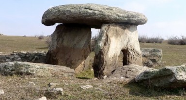 Taş mezarları yeni turizm rotası oluşturacak