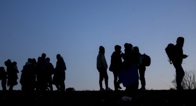 38 düzensiz göçmen yakalandı