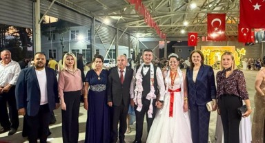 AK Parti İl Başkanı İba genç çiftleri tebrik etti
